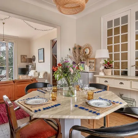 Charme Et Elegance En Plein Coeur De Nantes Casa vacanze *